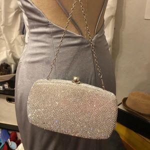 🤍Silver Bedazzled Clutch 🤍